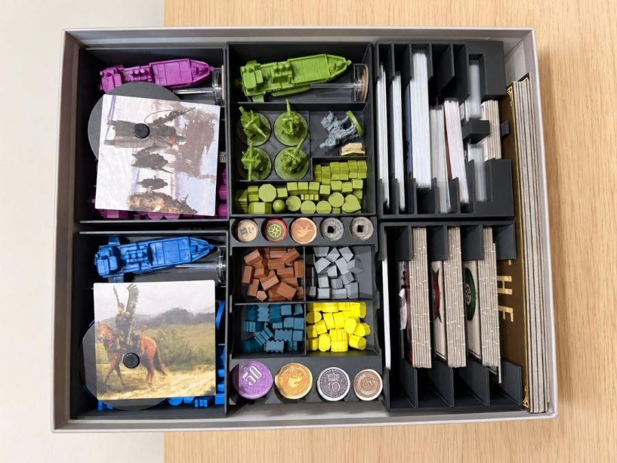 Insert w pudełku gry